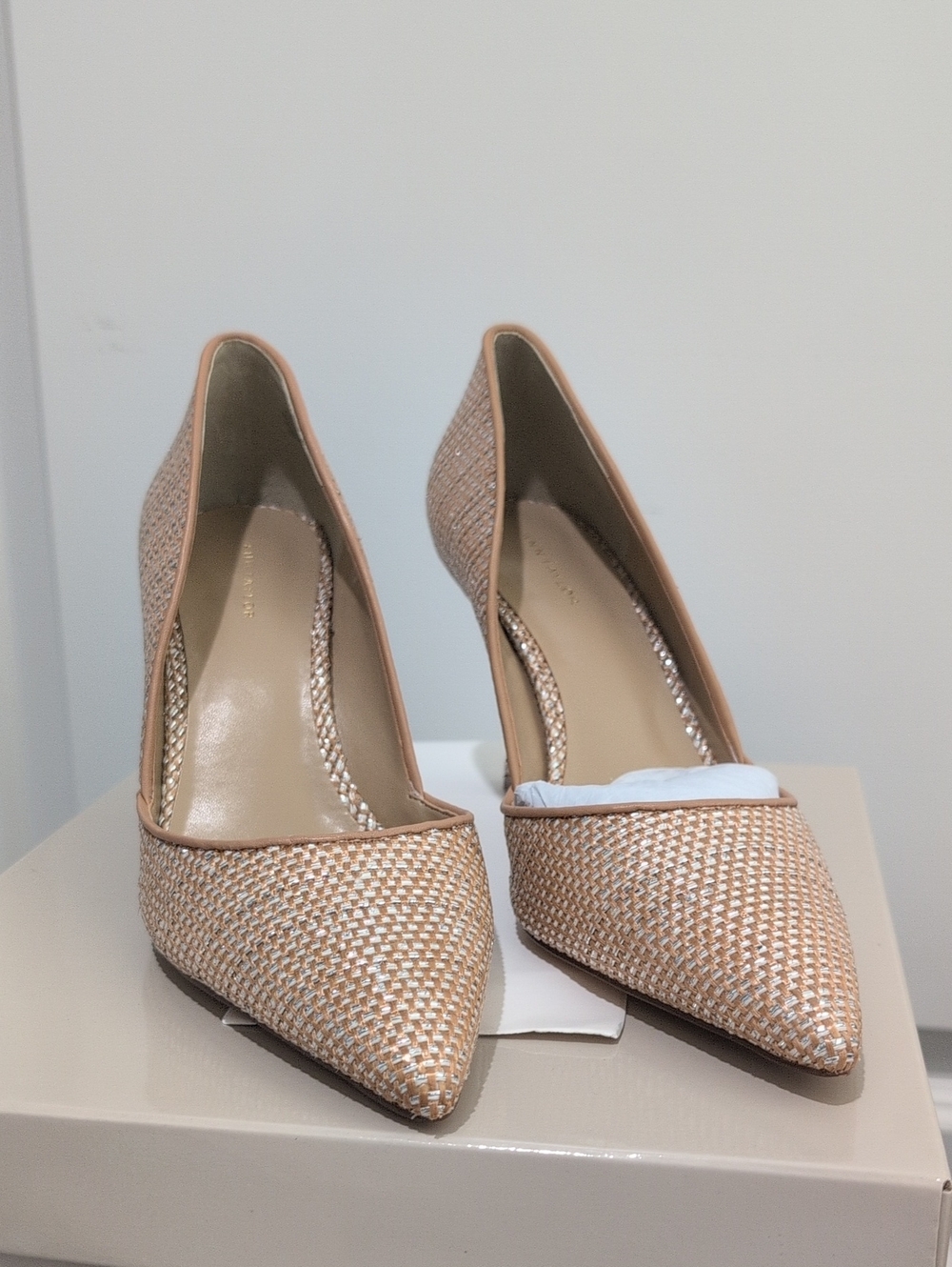 NWT Ann TAYLOR Azra Metallic Straw Pump Tan And Silver